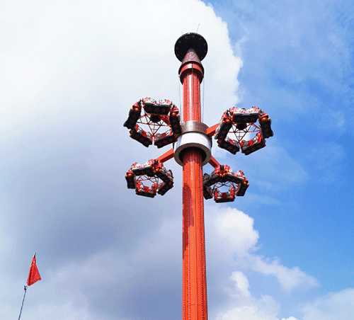 金博游艺研发44米高空赏月游乐设备